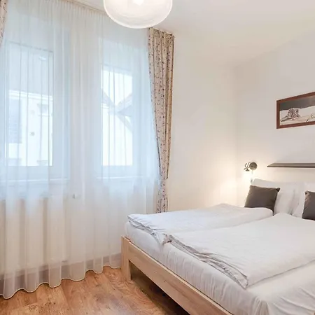 In - Balaton 49196 Aparthotel Hévíz